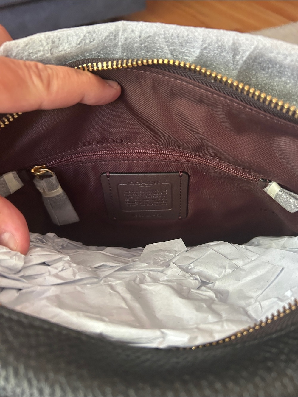 COACH Classic Black Leather Shoulder Bag - Picture 3 of 11